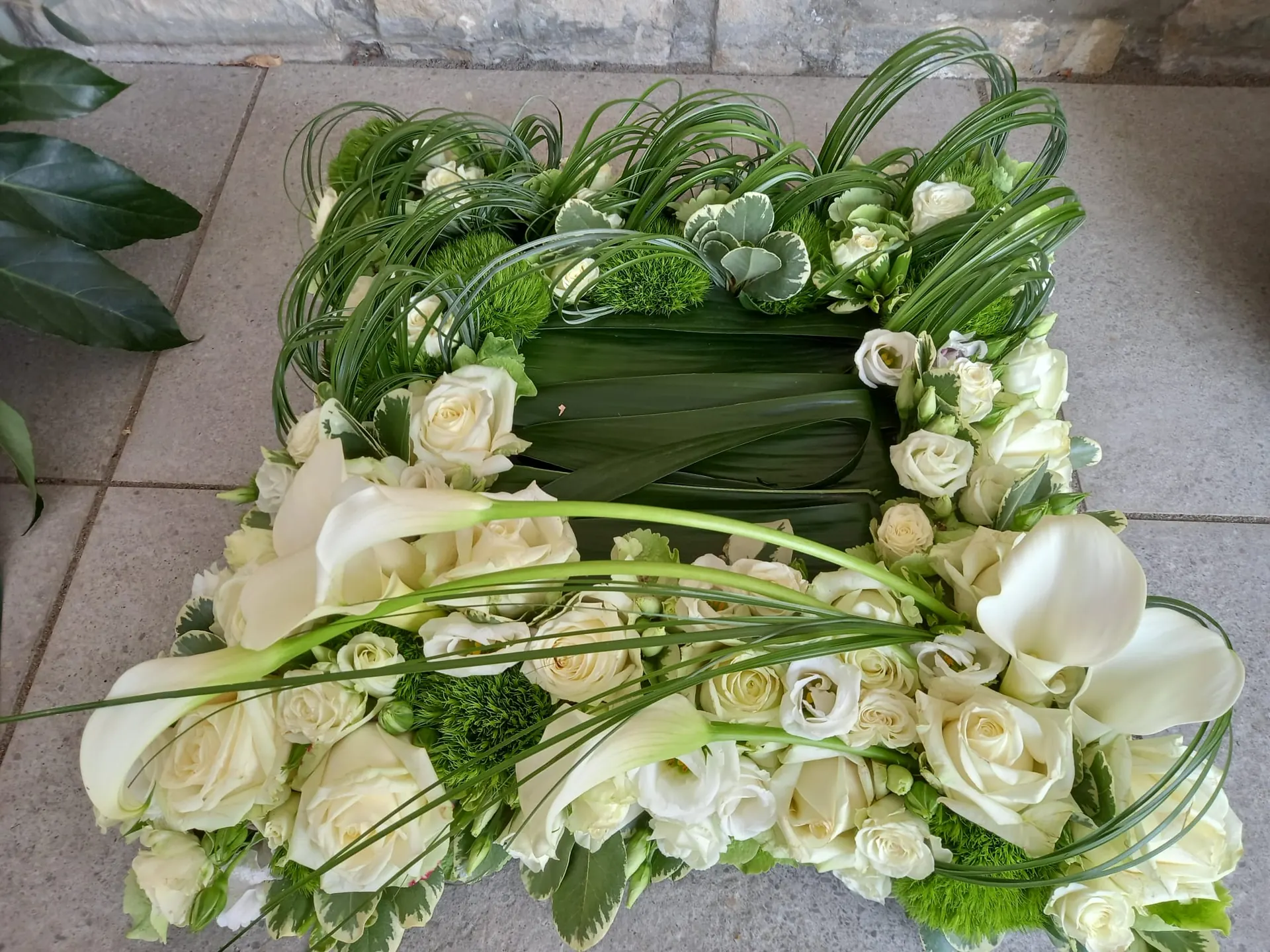 Composition florale pour événement - mariage, baptême, communion, deuil