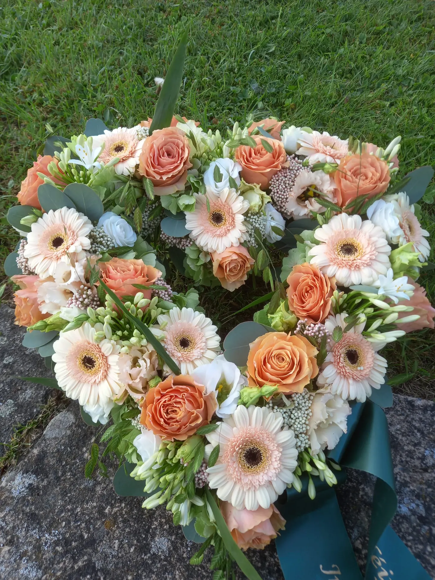 Composition florale pour événement - mariage, baptême, communion, deuil