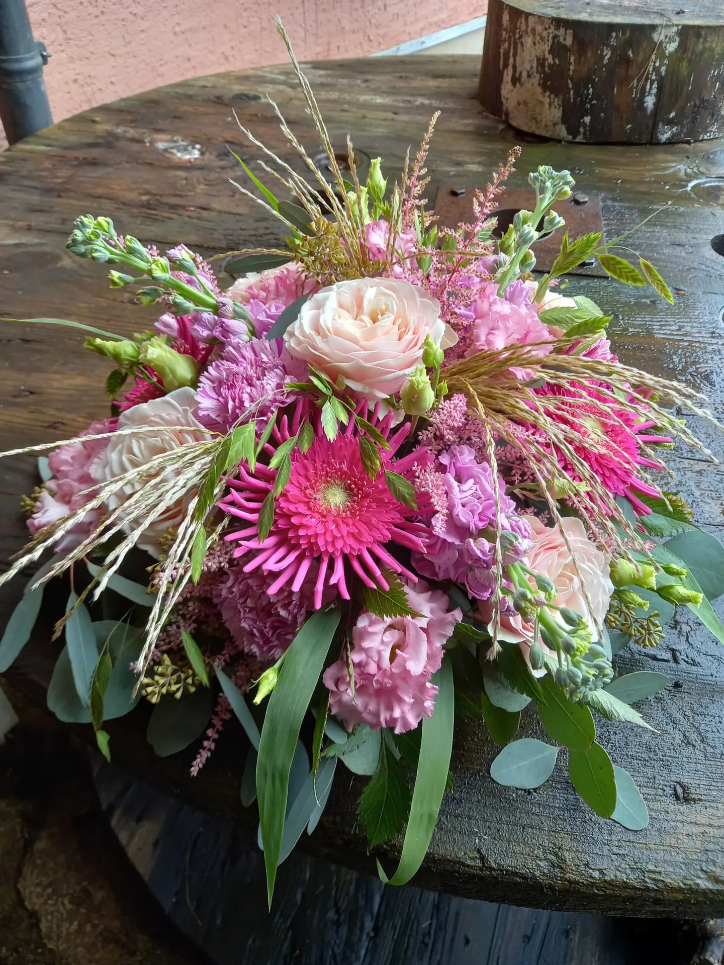 Composition florale pour événement - mariage, baptême, communion, deuil