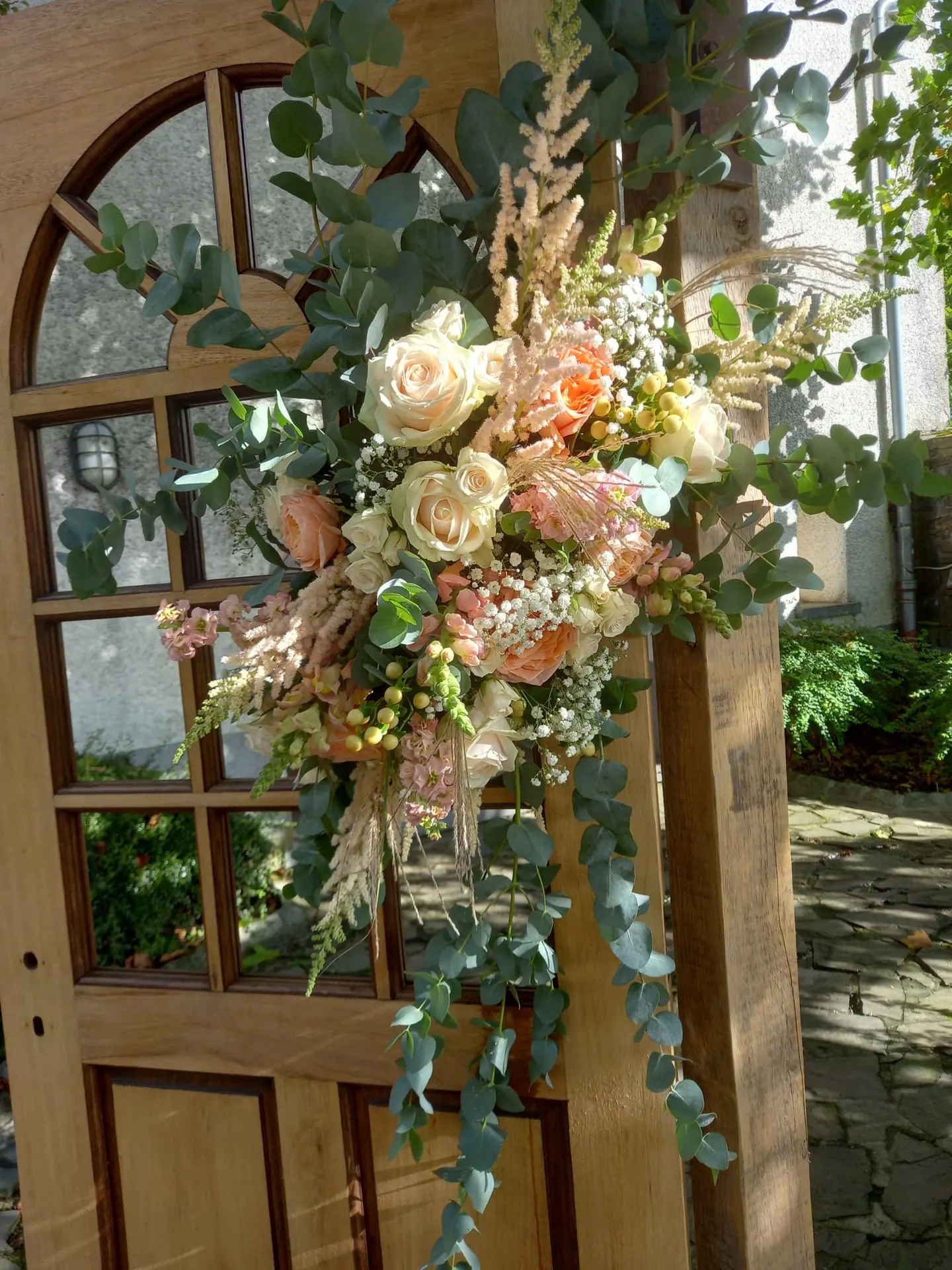 Composition florale pour événement - mariage, baptême, communion, deuil