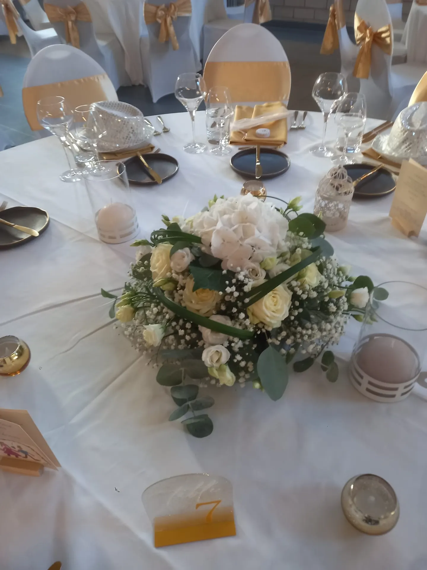 Composition florale pour événement - mariage, baptême, communion, deuil